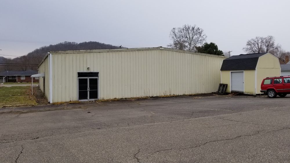 105 Union Dr, Clarington, OH 43915